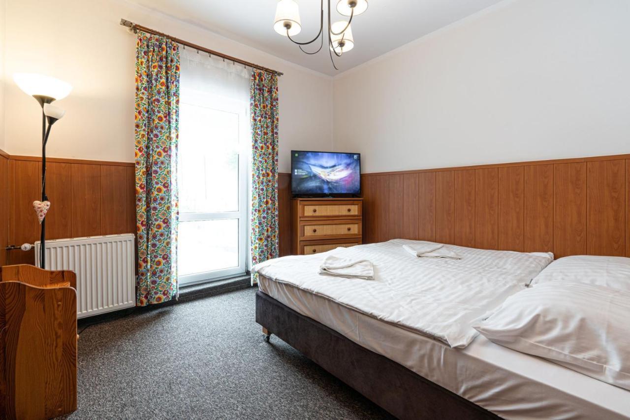 Pensjonat Beskidzki Bielsko-Biala Exterior photo